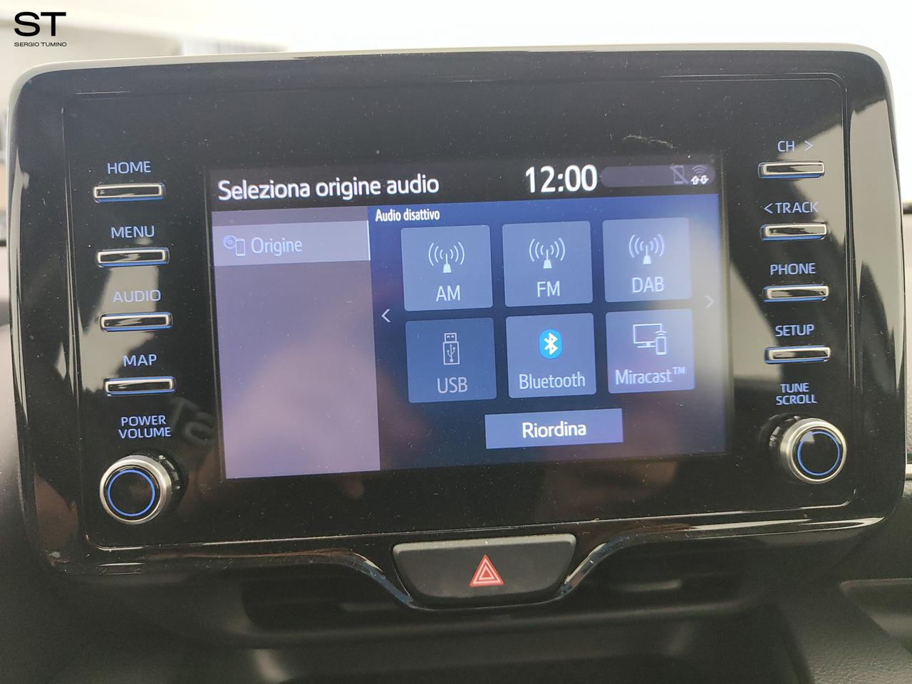 TOYOTA Yaris 4ª serie - Yaris 1.5 Hybrid 5 porte Active