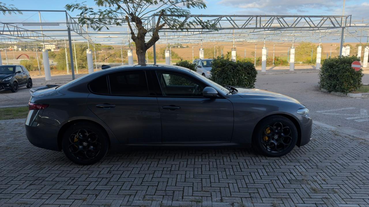 Alfa Romeo Giulia 2.2 Turbodiesel 190 CV MANUALE 6MT Super