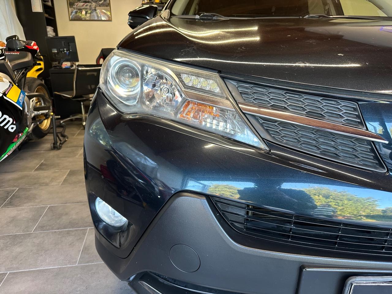 Toyota RAV 4 RAV4 2.0 D-4D 2WD Style UNIPRO