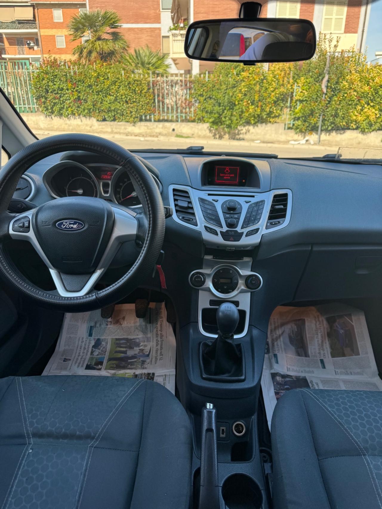 Ford Fiesta 1.4 TDCi 5p. Titanium