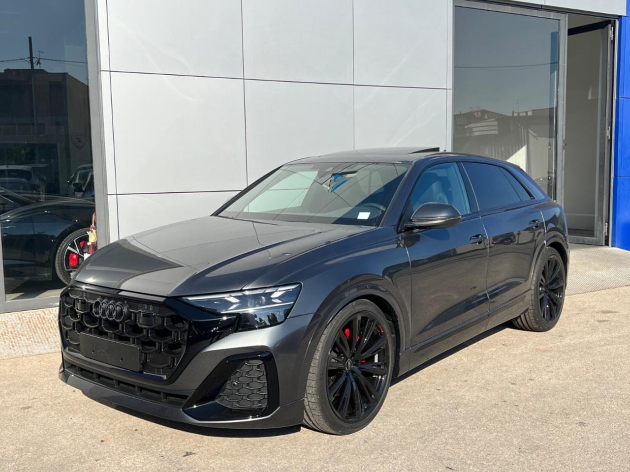 Audi Q8 SUV 50 TDI 286 CV facelift quattro S line - listino €112.000 - scontata €107.900