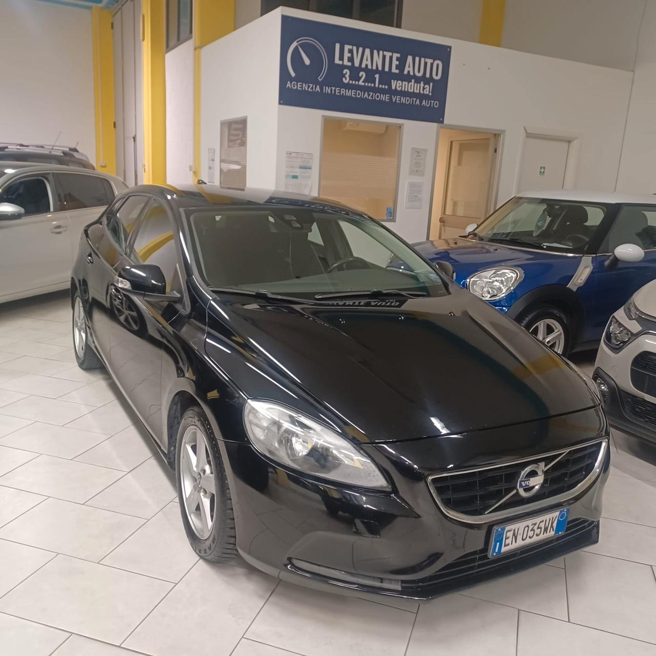 MOTORE E CAMBIO SOSTITUITI VOLVO V40 1.6 TDI NEOPAT