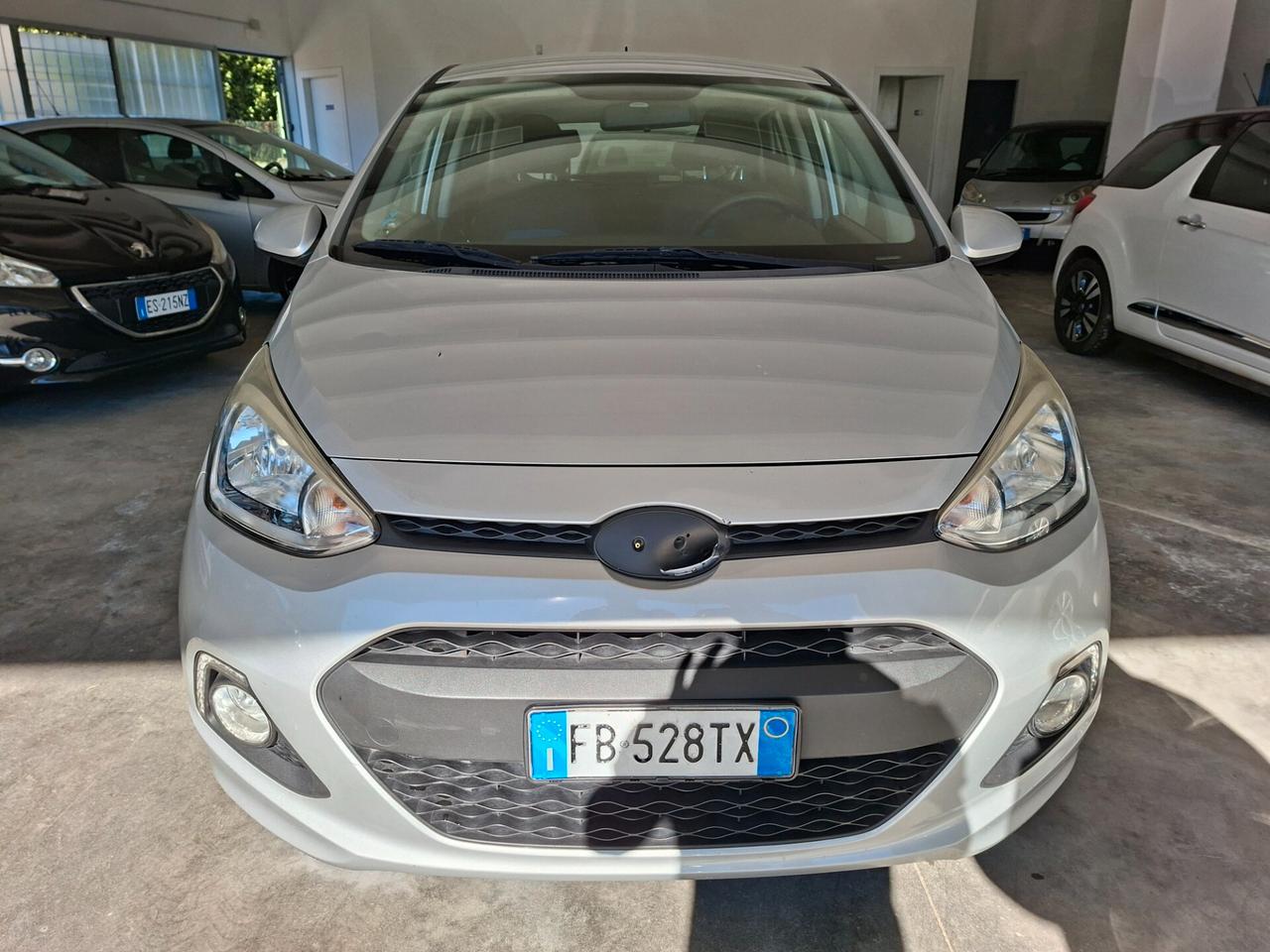Hyundai i10 1.0 GPL DA NEOPATENTATI
