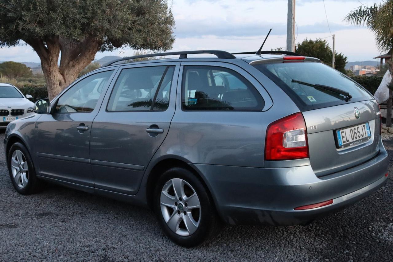 Skoda Octavia 1.6 TDI CR F.AP. Wagon Elegance