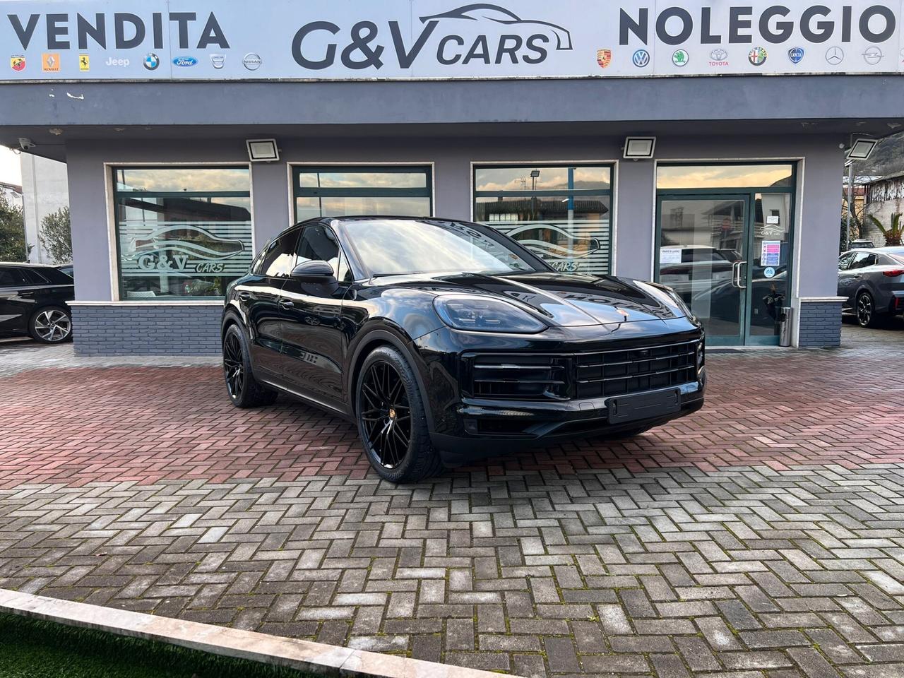 PORSCHE CAYENNE COUPE' ACCONTO €39.900 NOLEGGIO RISCATTO NOSCORING