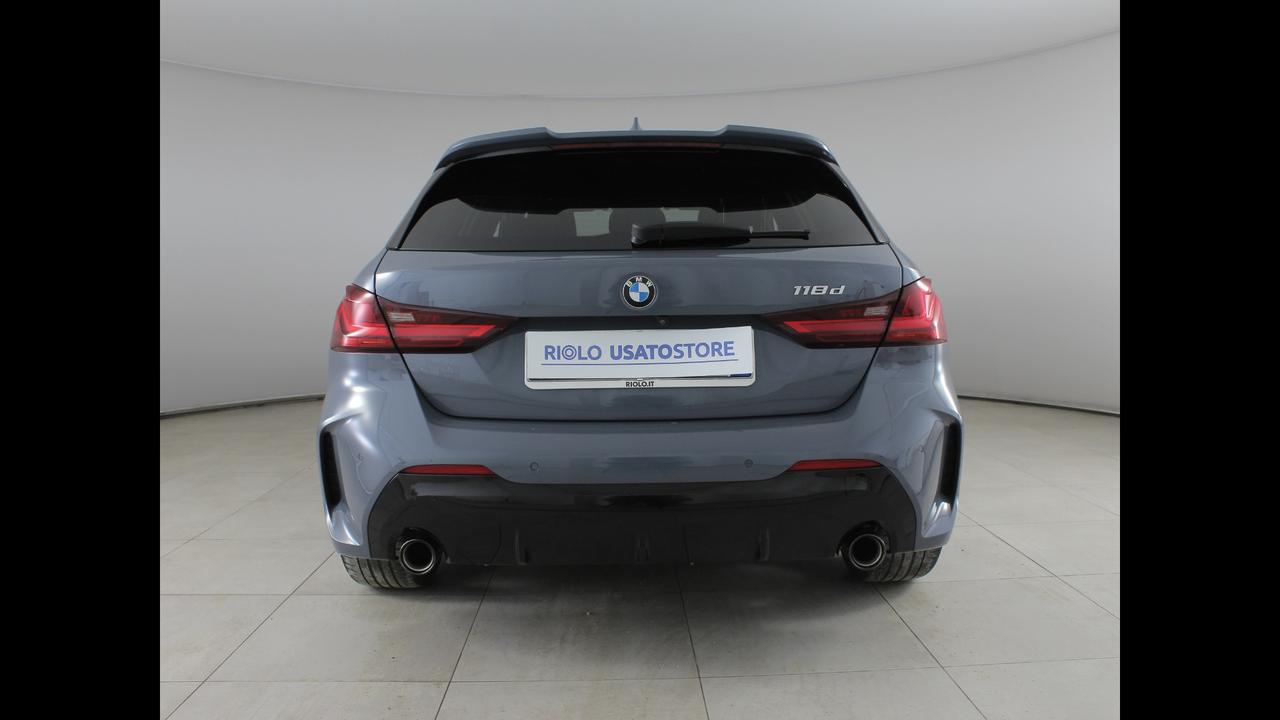 BMW Serie 1 F40 - 118d Sport auto