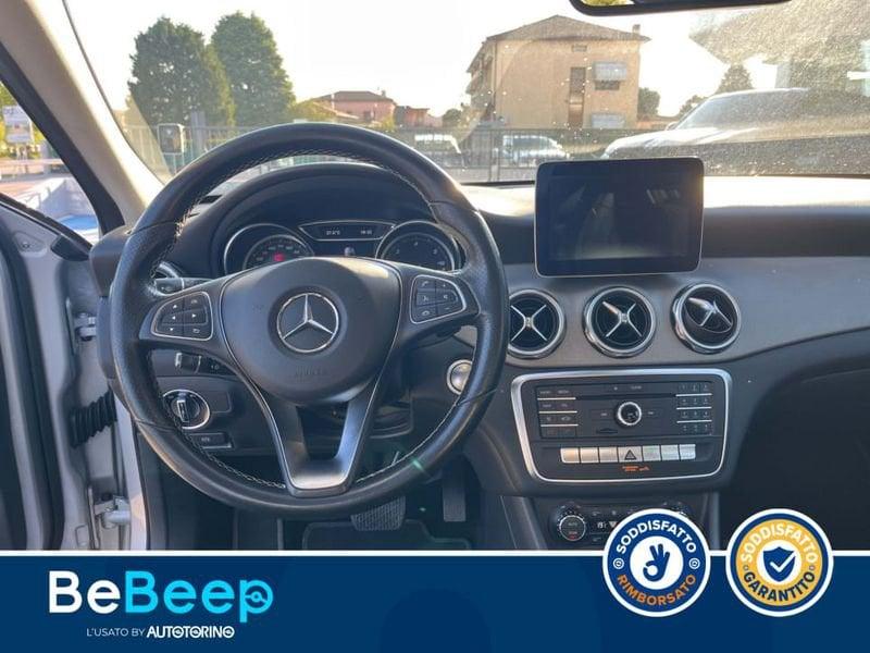 Mercedes-Benz GLA 200 D SPORT AUTO