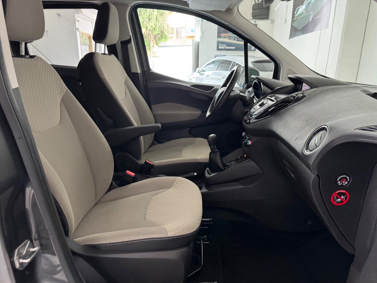 Ford Tourneo Courier Tourneo Courier 1.5 TDCI 75 CV Titanium UNICO