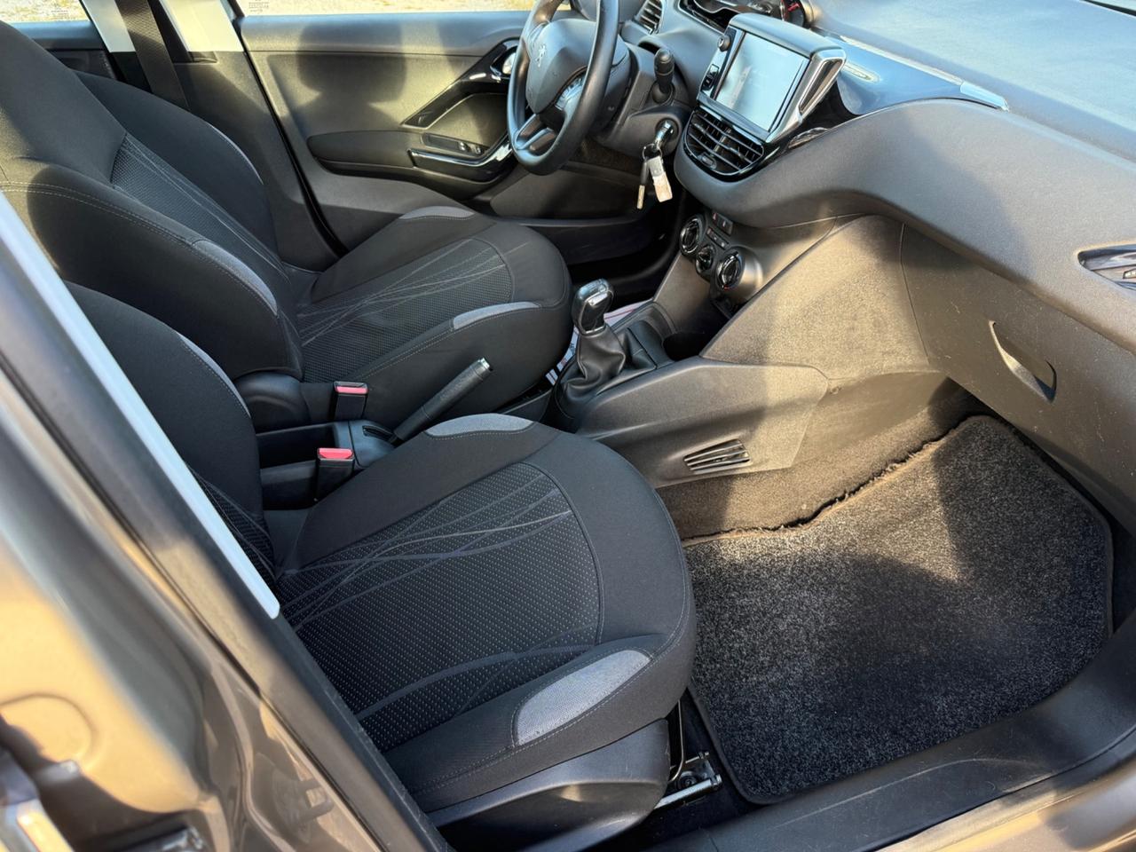 Peugeot 208 1.4 HDi 68 CV 5 porte Active