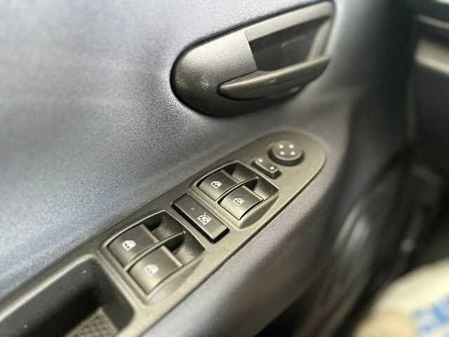 Lancia Ypsilon 1.0 FireFly 5 porte S&S Hybrid Ecochic