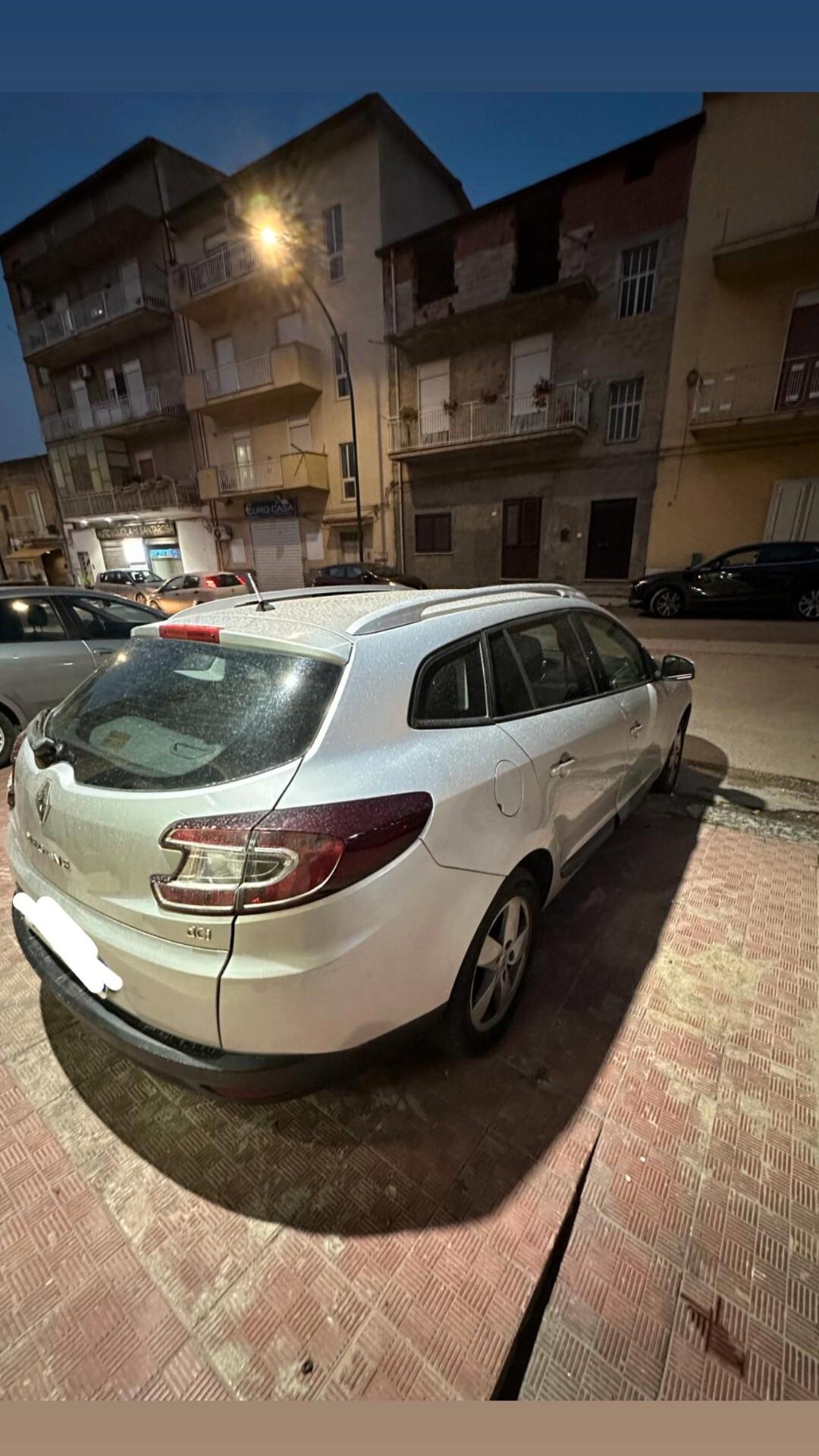 Renault Megane Mégane 1.5 dCi 110CV EDC Dynamique