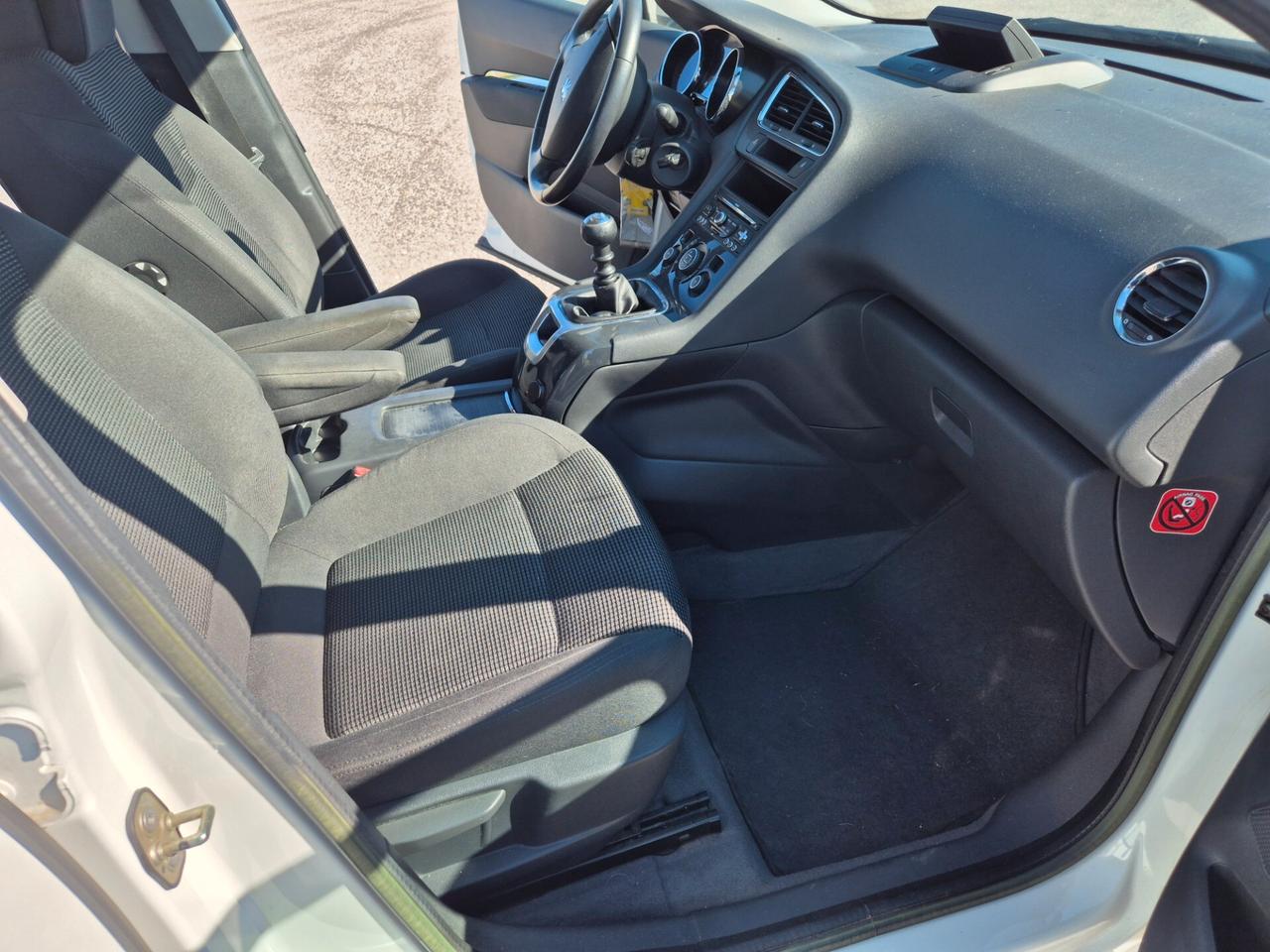 Peugeot 5008 1.6 HDi 112CV 89600 KM!! MY 2013 UNIPROPRIETARIO