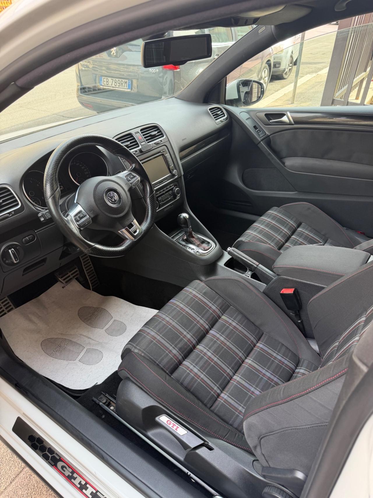 Volkswagen Golf GTI 2.0 TSI DSG 3p.