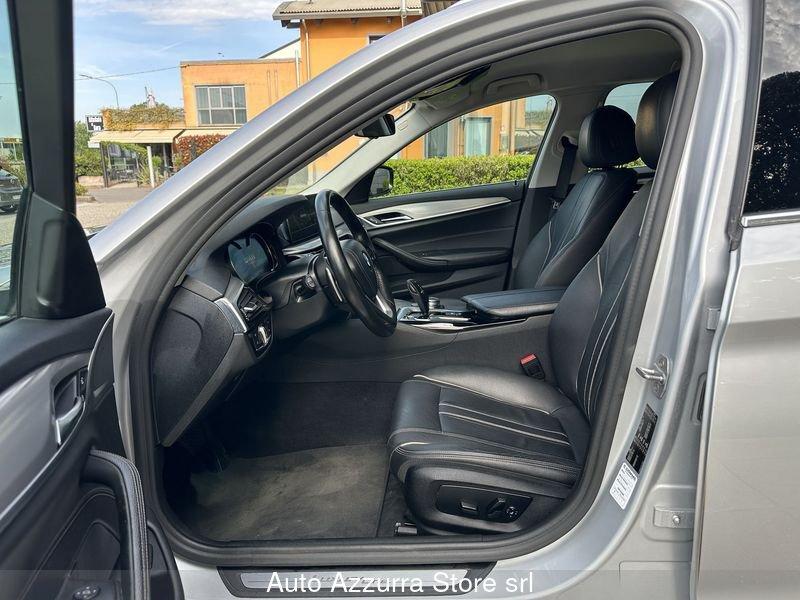 BMW Serie 5 530d Touring Luxury *PACCHETTO LUCI, TAGLIANDI BMW, PROMO AZZURRA*