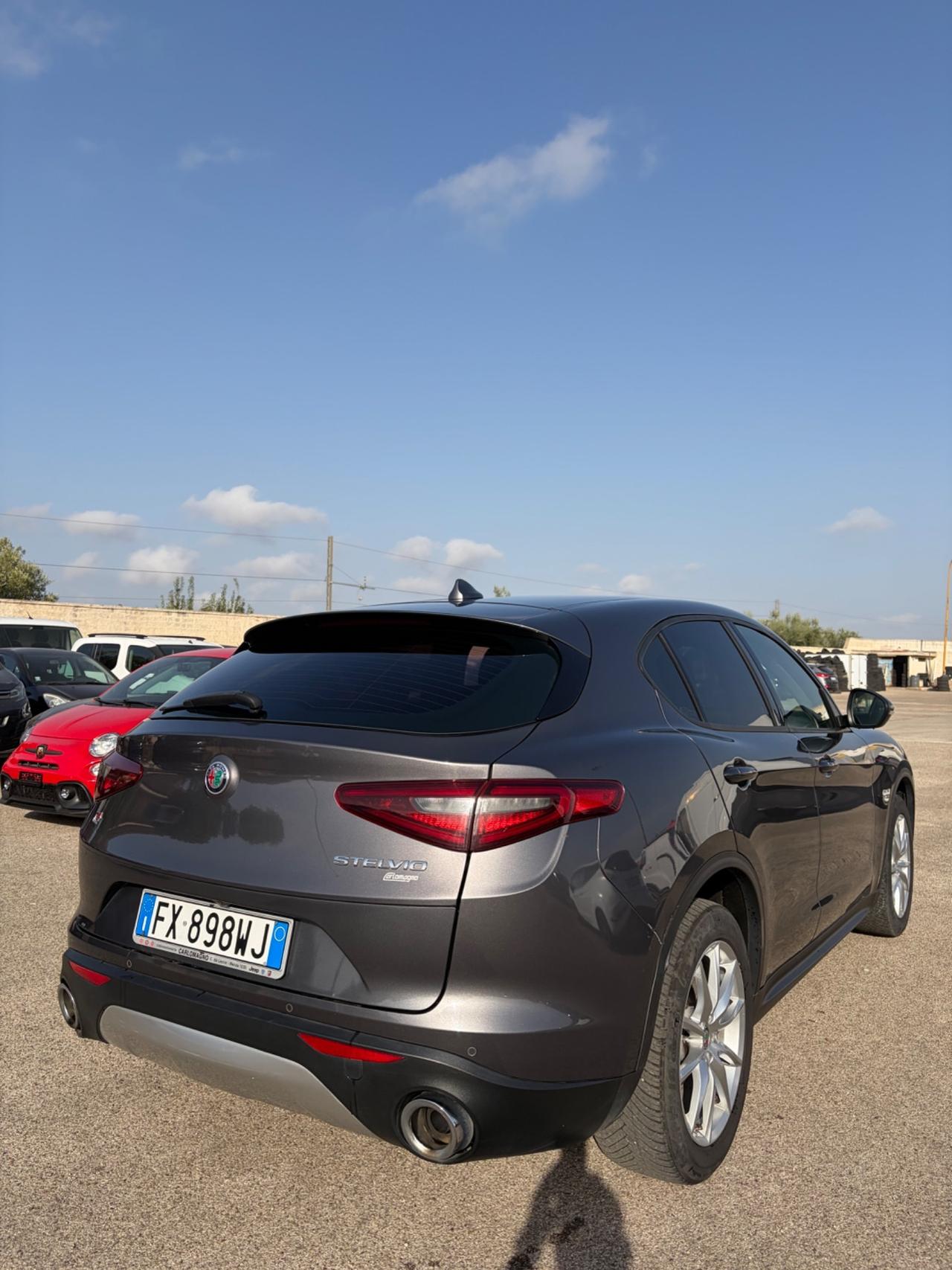 Alfa Romeo Stelvio 190 CV AT8 Q4 Executive