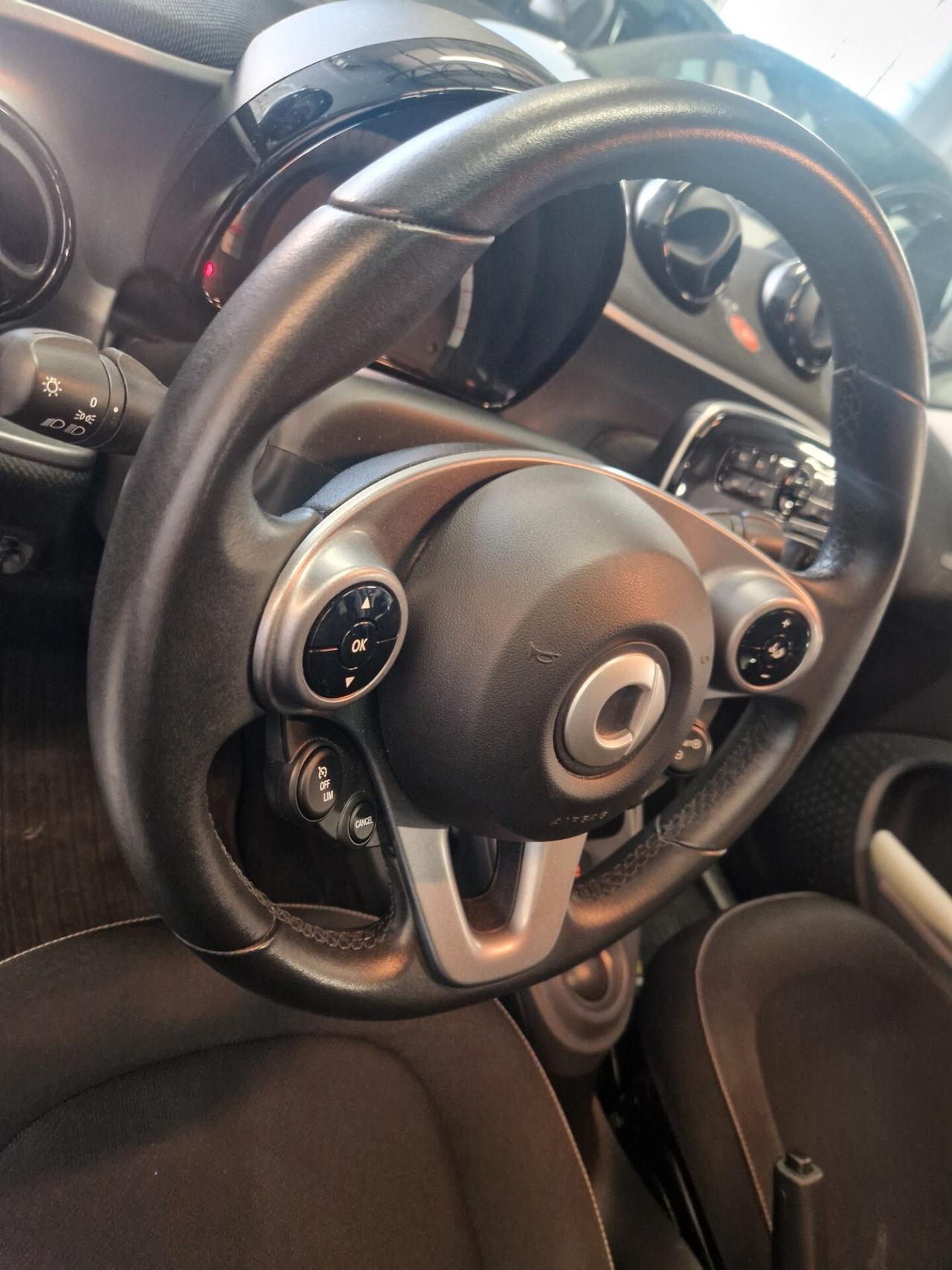 ForFour automatica solo 24000km passion garanzia