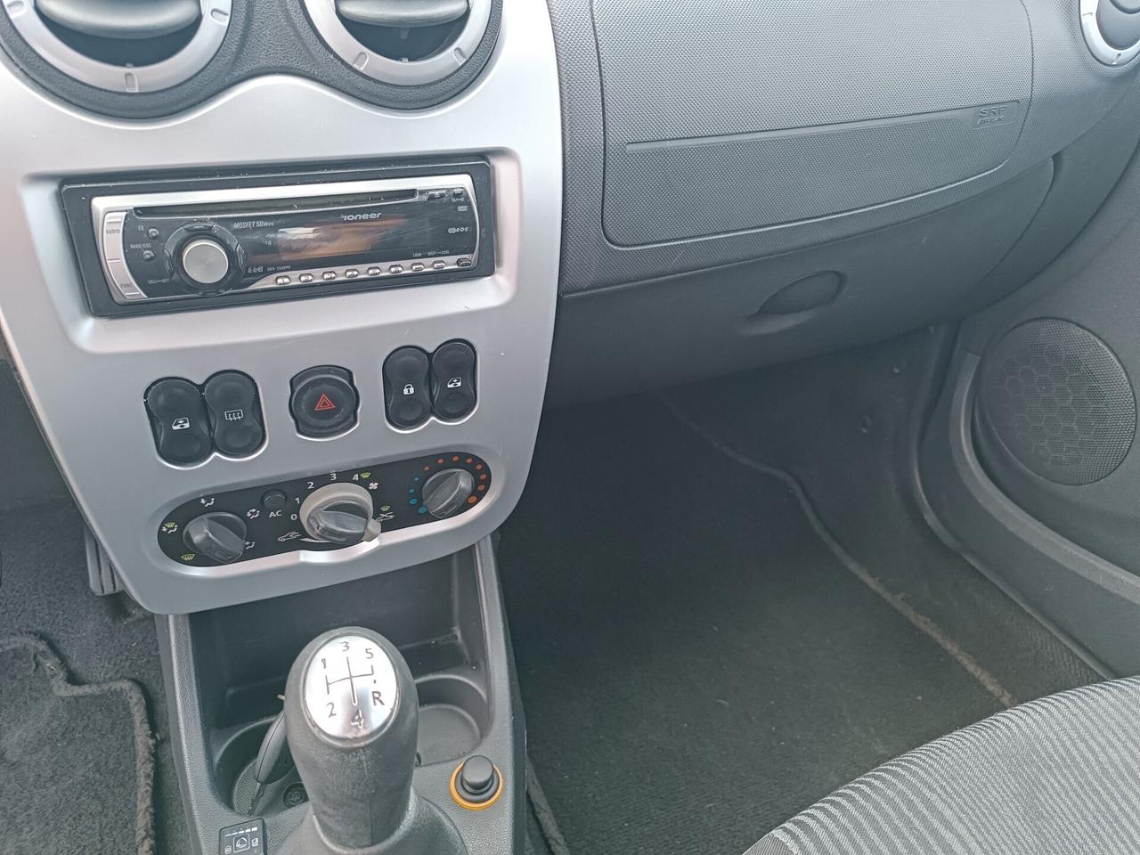 Dacia Sandero 1.4 8V GPL Lauréate