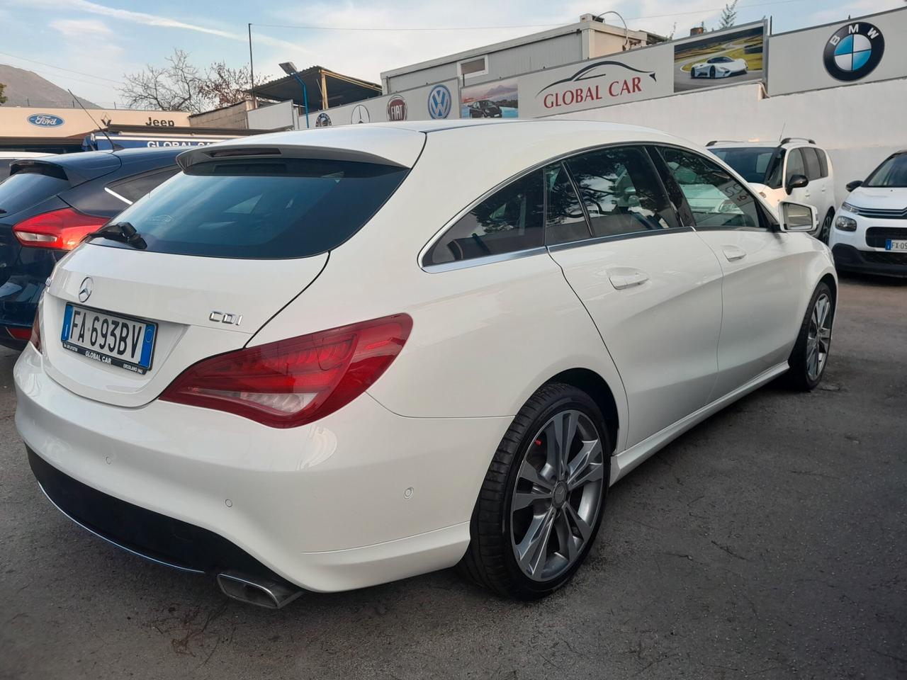 Mercedes CLA 200 d Shooting brake Premium