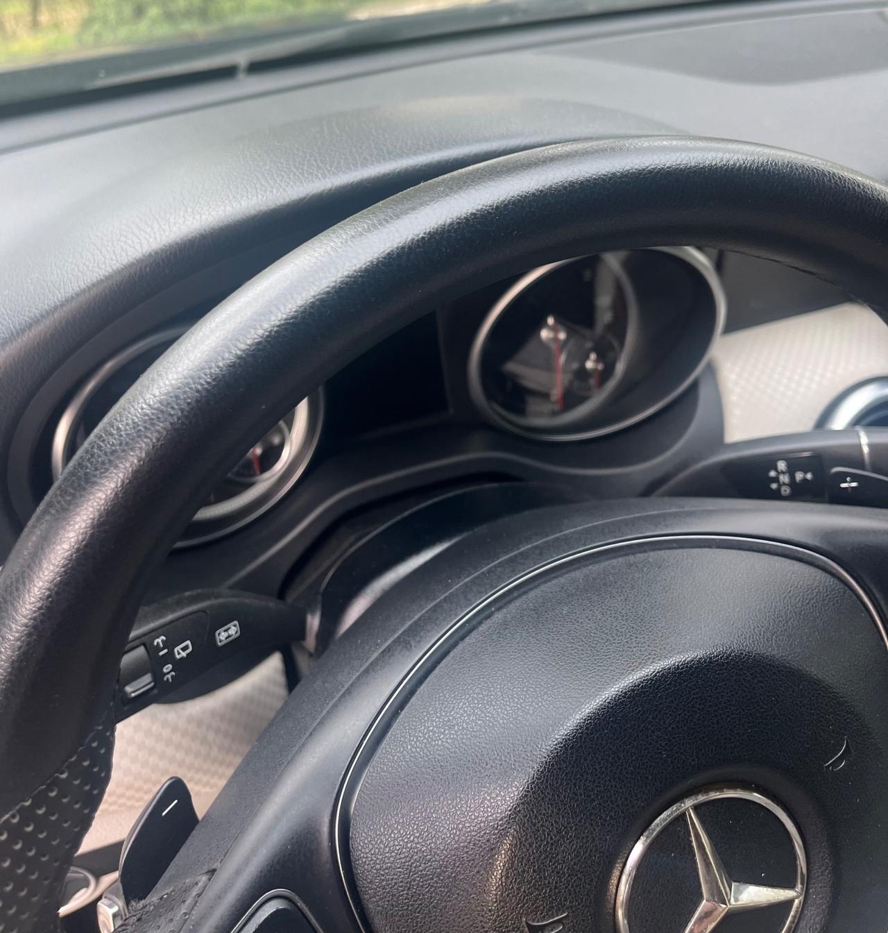 MERCEDES A 180 PREMIUM RESTYLING AUTOMATIC