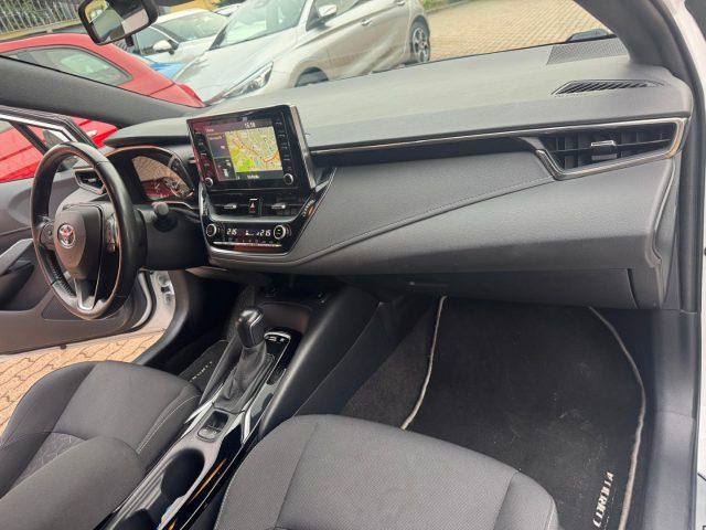 TOYOTA Corolla Touring 1.8 Hybrid Business(AUTOCARRO N1)