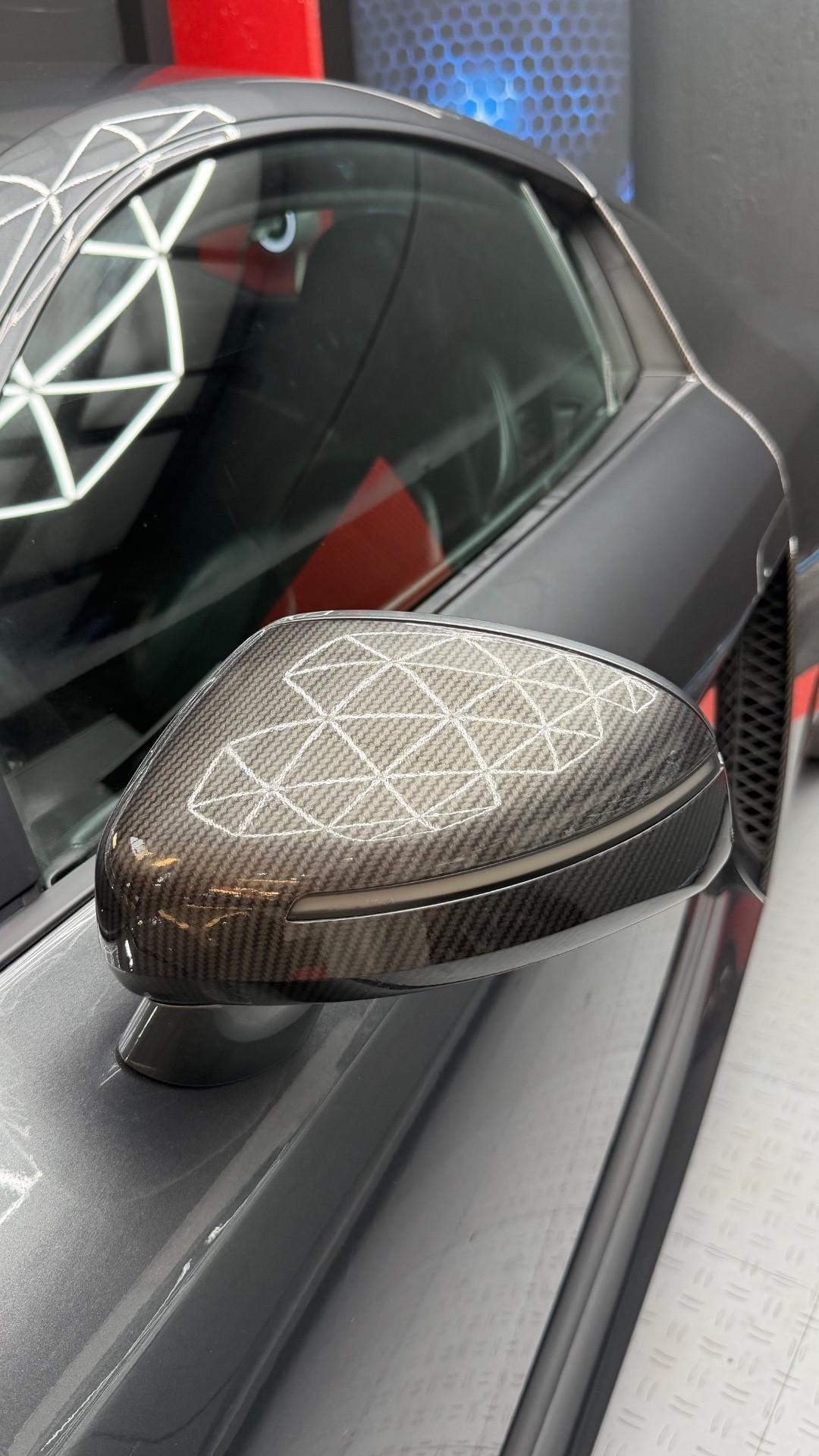 Audi R8 4.2 V8 FSI quattro R tronic