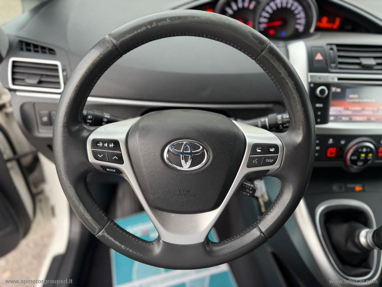 TOYOTA Verso 1.6 D-4D Style 7 posti