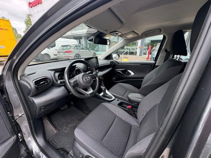 Toyota Yaris Hybrid Trend MY22