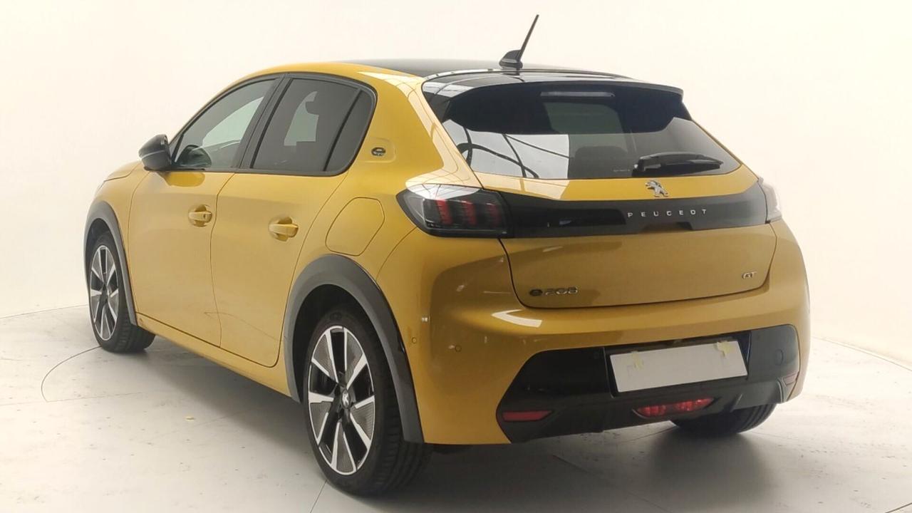 Peugeot 208 motore elettrico 136 CV 5 porte GT