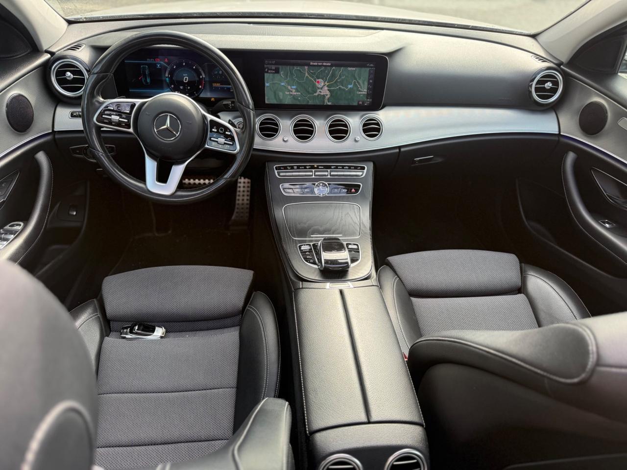 Mercedes-benz E 220 d 4Matic Auto Premium Plus