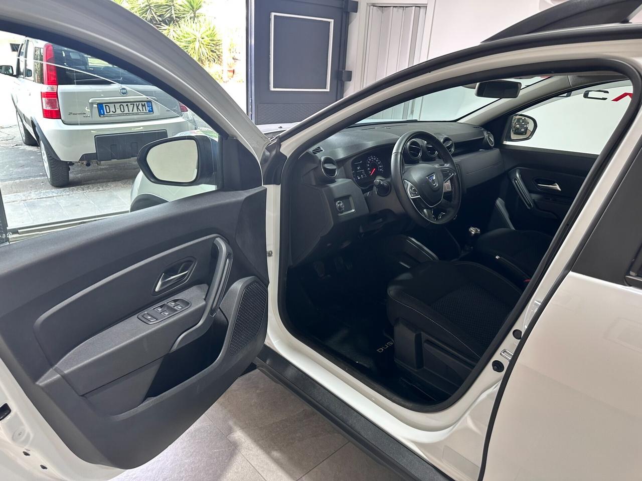 Dacia Duster 1.5 dCi 115cv UNICO PROP. - DA VETRIN