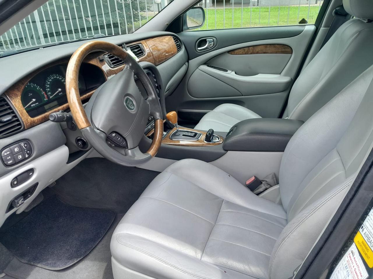 Jaguar S-Type