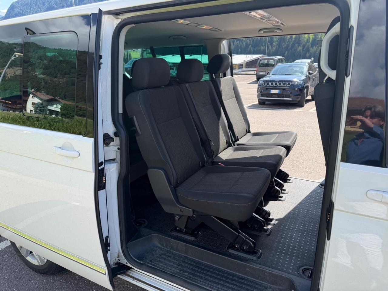 Minibus/ Caravelle 9 posti 4x4