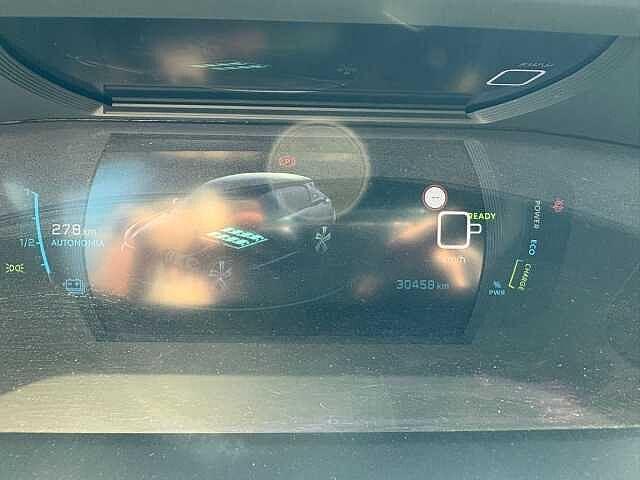 Peugeot 208 motore elettrico 136 CV 5 porte GT