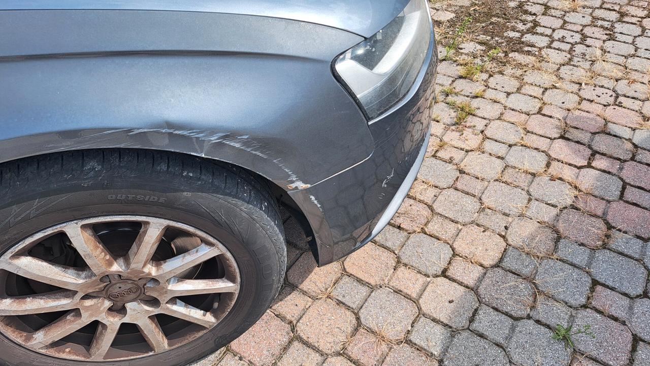 Audi A4 Avant 2.0 TDI 143CV F.AP. mult. Ambiente