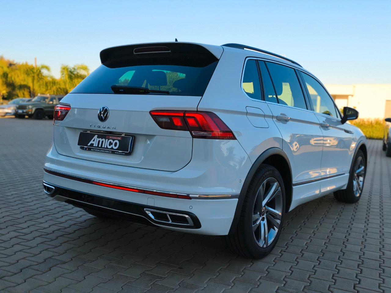 Volkswagen Tiguan 2.0 TDI DSG R-Line Luci Ambient/Retrocamera