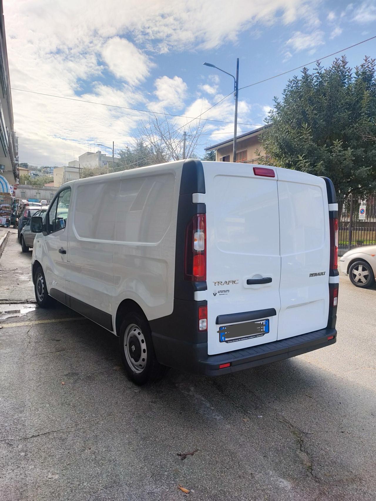 Renault Trafic 3 posti anteriori
