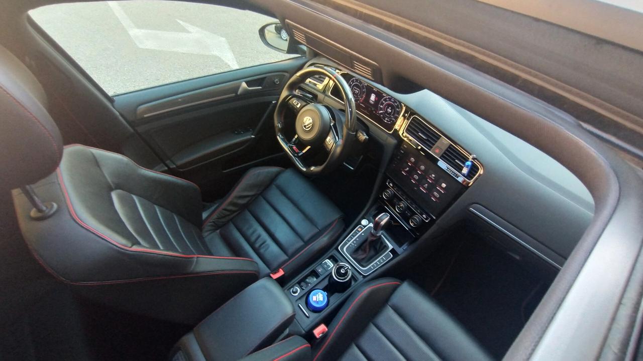 Volkswagen Golf GTI 2.0 TSI TCR DSG 5p. BlueMotion Technology