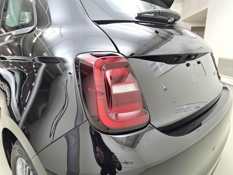 FIAT 500 Hybrid Hybrid Icon