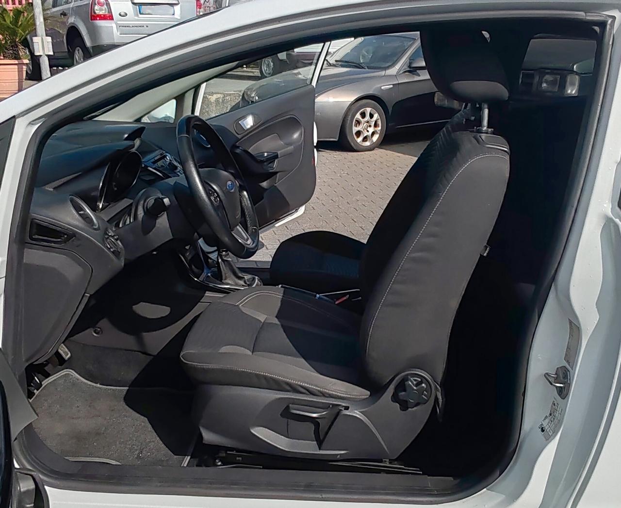 Ford Fiesta 1.6 TDCi 95CV 3 porte Individual