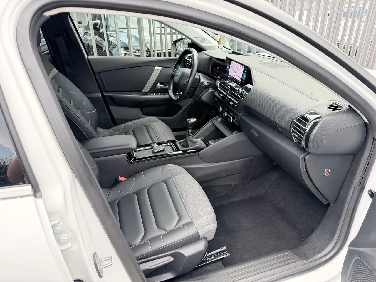 Citroen C4 PureTech 130 S&S Shine