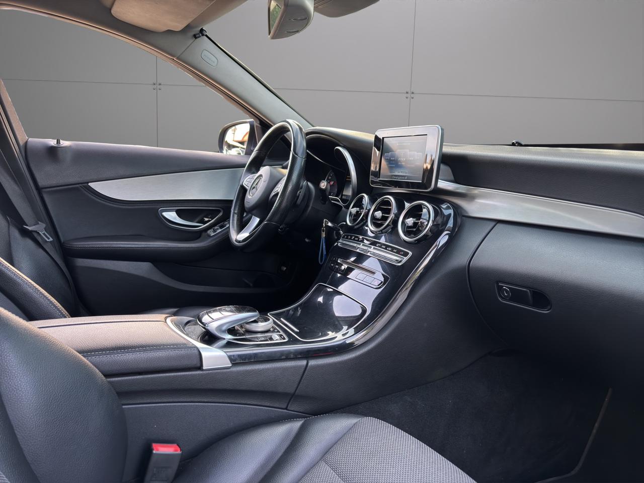 Mercedes-Benz Classe C 220 D Premium Plus - Unipro - Promo Finanziamento