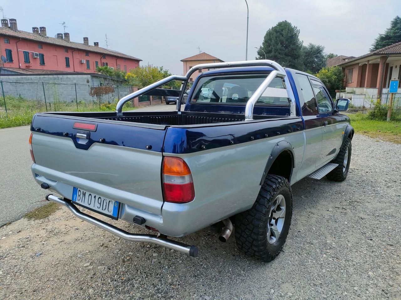 Mitsubishi L200 2.5 TDI 4WD Club Cab GLS Targ.