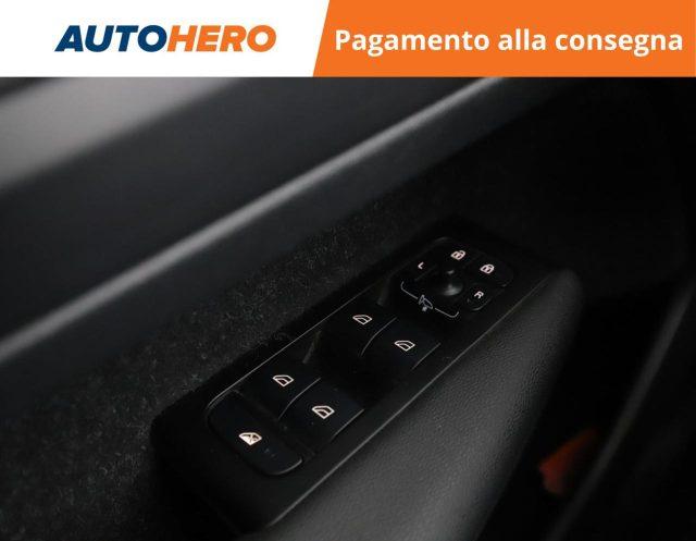 VOLVO XC40 T2 Geartronic Momentum Core