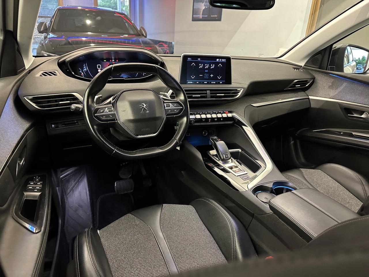 Peugeot 5008 BlueHDi 130 S&S EAT8 Active Business