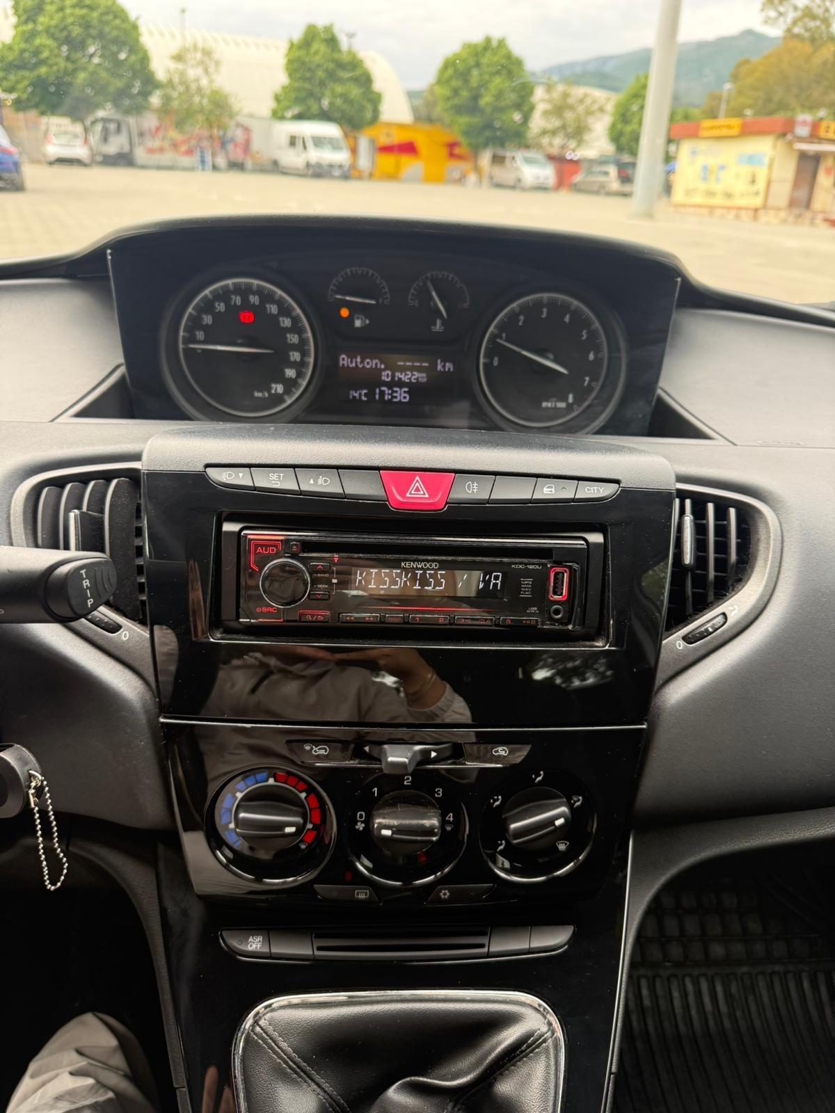 Lancia Ypsilon 1.2 69 CV 5 porte GPL Ecochic Unyca
