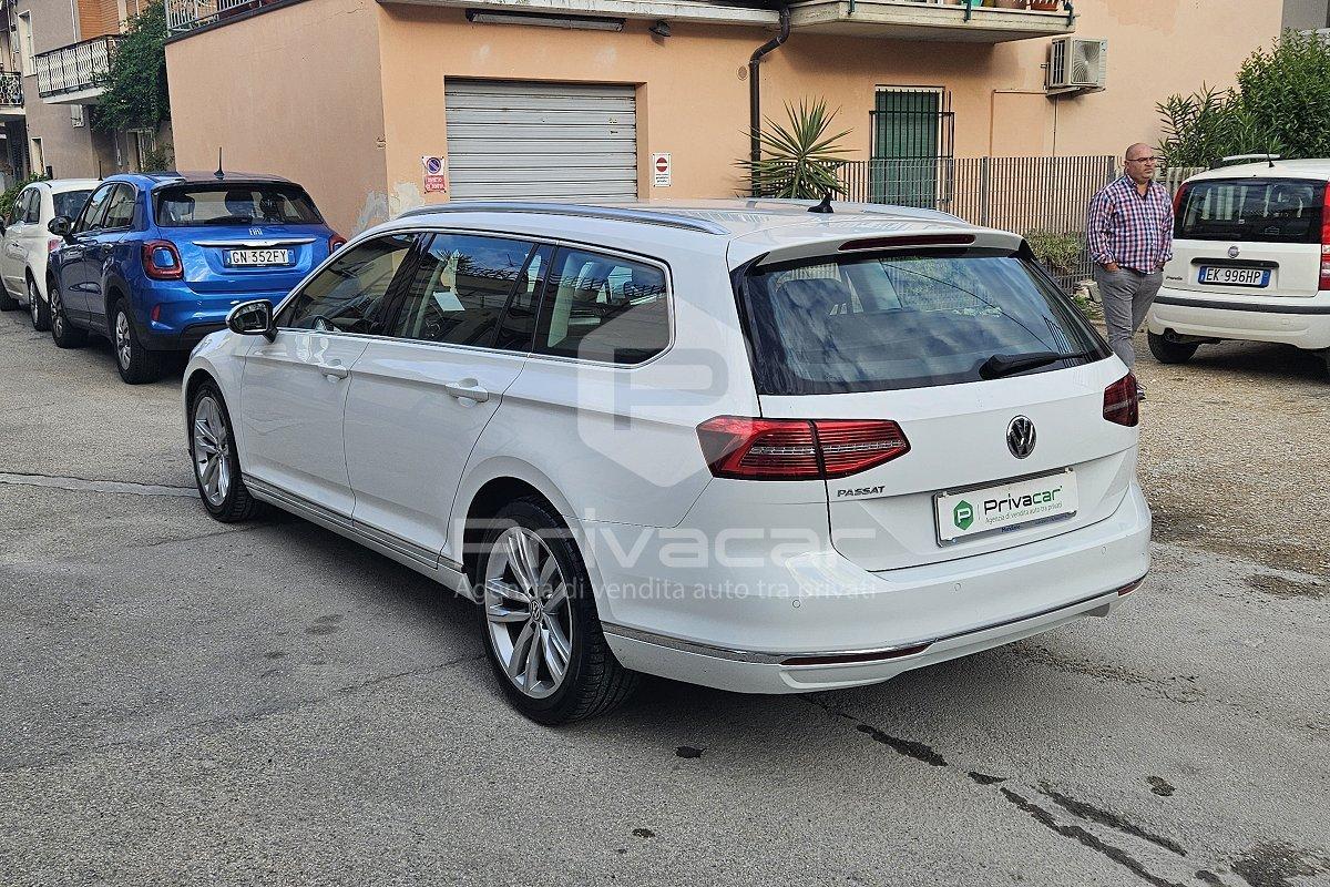 VOLKSWAGEN Passat Variant 2.0 TDI DSG Executive BlueMotion Tech.