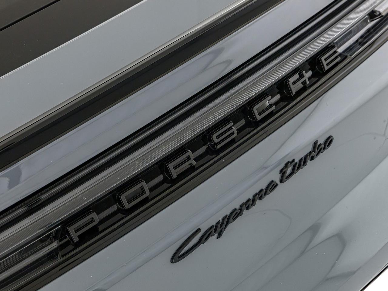 Porsche Cayenne coupe 4.0 e-hybrid turbo c/pack gt tiptronic