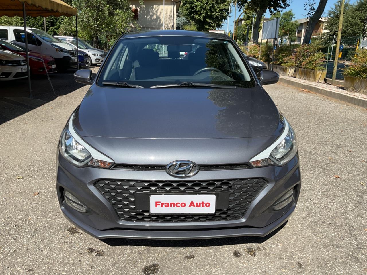 Hyundai i20 1.2 5 porte ECO Connectline 54kw(73CV) OK NEOPATENTATI