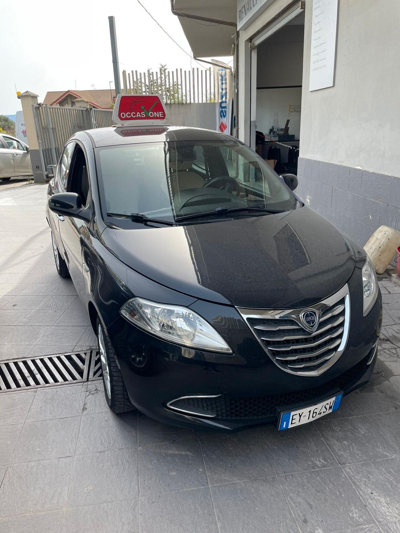 Lancia Ypsilon 1.2 69 CV 5 porte GPL Ecochic Platinum