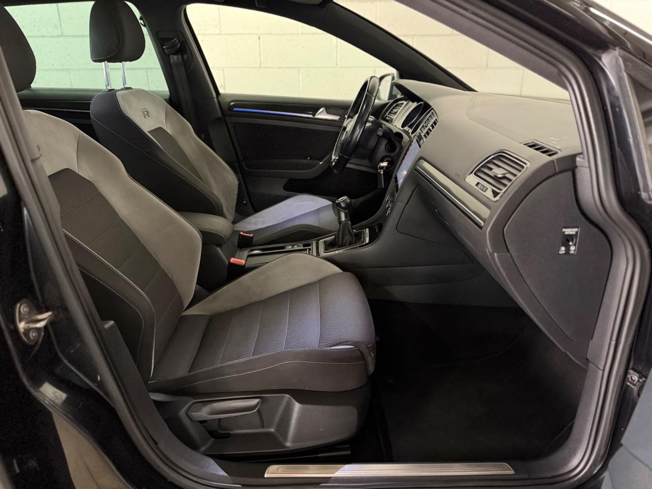 Volkswagen Golf R 2.0 5p.